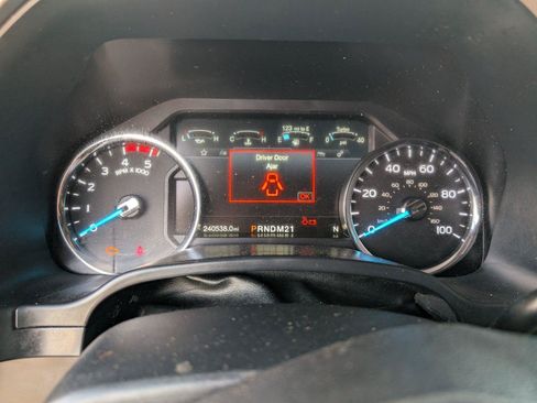 Used 2017 Ford F250 Lariat w/ Chrome Package AWD/4WD image 22