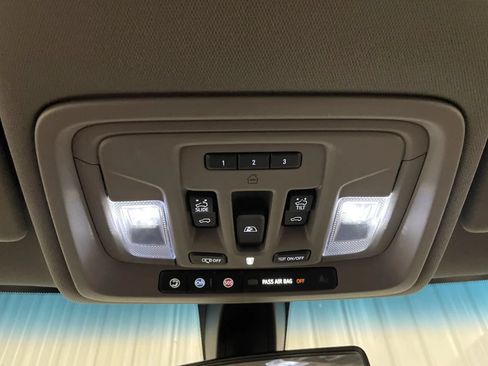 Used 2020 Chevrolet Silverado 1500 LT Trail Boss AWD/4WD image 34