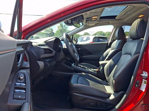 Used 2024 Subaru Crosstrek 2.5i Limited AWD/4WD image 28