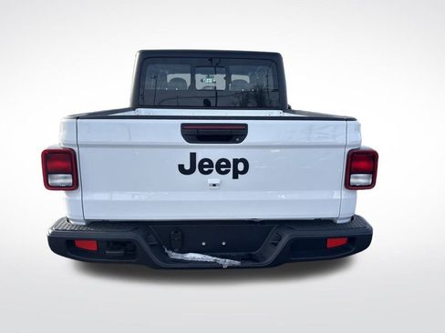 New 2026 Jeep Gladiator Sport AWD/4WD image 5