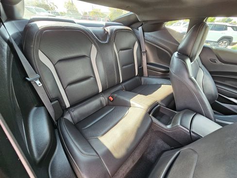 Used 2018 Chevrolet Camaro SS RWD image 30