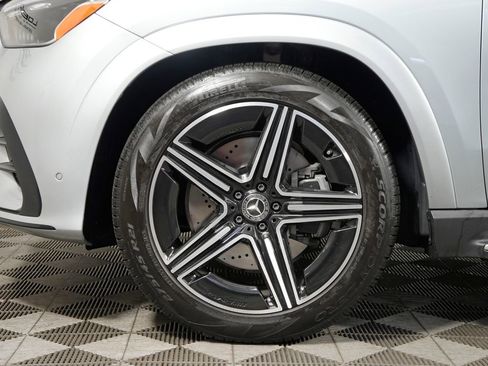 Certified 2025 Mercedes-Benz GLE 450e 4MATIC image 9