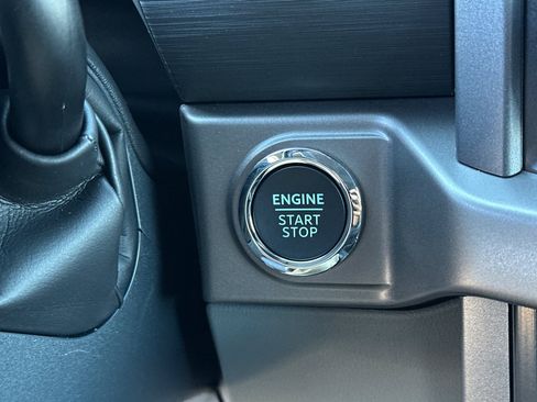 New 2025 Ford F150 XLT w/ Equipment Group 302A MID image 21