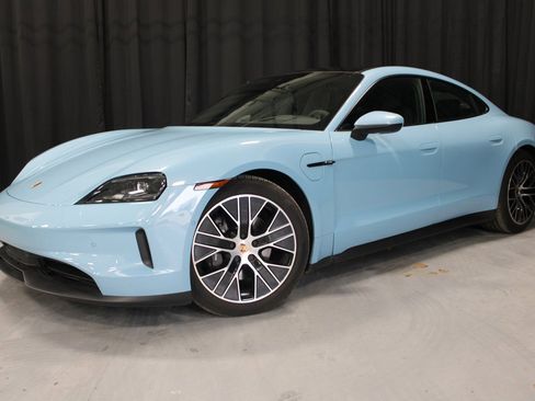 Certified 2025 Porsche Taycan image 1