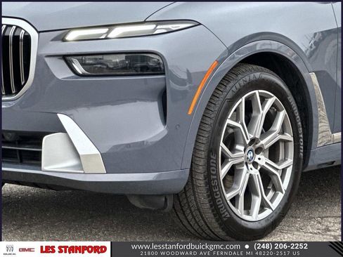 Used 2023 BMW X7 xDrive40i w/ Executive Package image 9