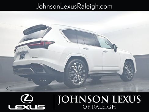 New 2026 Lexus LX 700h Luxury image 20