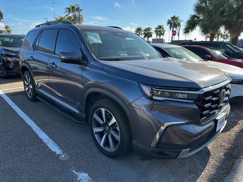 Used 2024 Honda Pilot Elite image 2