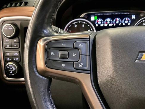 Used 2022 Chevrolet Silverado 2500 High Country image 24