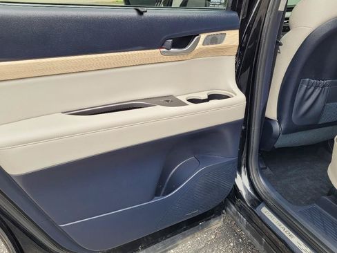 Used 2024 Hyundai Palisade Limited FWD image 16