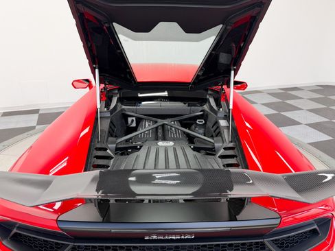 Used 2017 Lamborghini Huracan LP 580-2 RWD image 26
