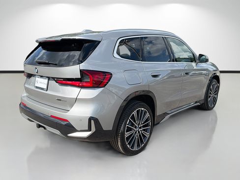 New 2026 BMW X1 xDrive28i w/ Technology Package AWD/4WD image 3