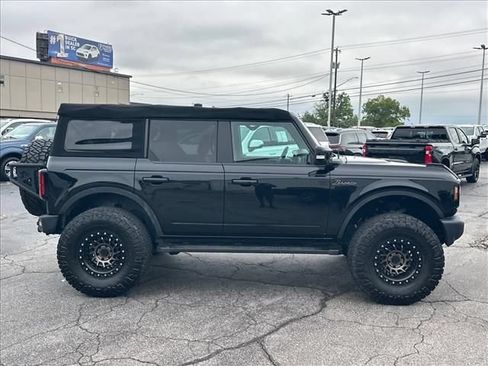 Used 2022 Ford Bronco Outer Banks AWD/4WD image 14