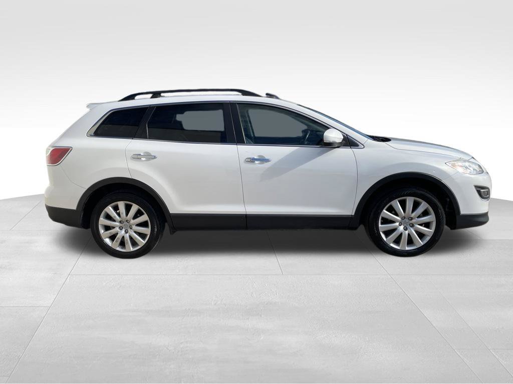 Used 2010 MAZDA CX-9 Grand Touring w/ Moonroof & Bose Audio Pkg FWD image 4