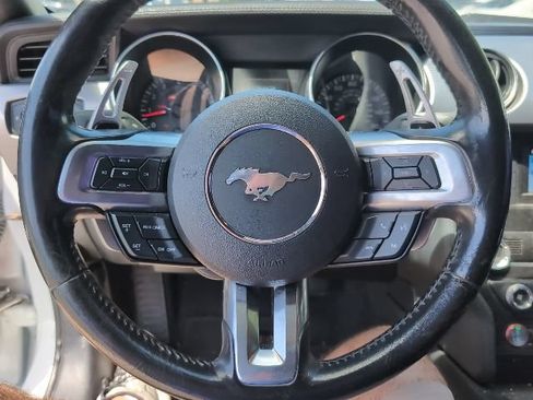 Used 2019 Ford Mustang GT RWD image 11
