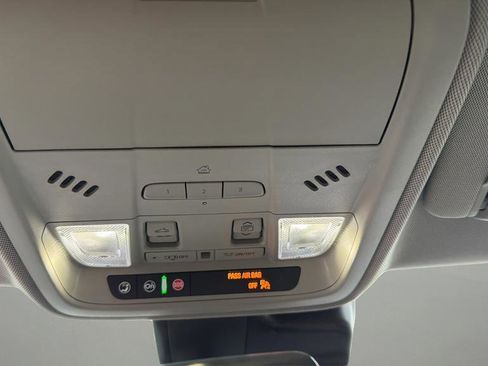 Certified 2022 Cadillac XT4 Premium Luxury w/ Cold Weather Package image 28