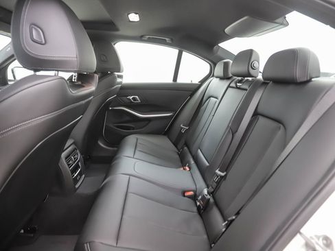 Used 2025 BMW 330i xDrive Sedan w/ Convenience Package image 22