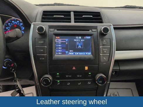 Used 2016 Toyota Camry SE image 26