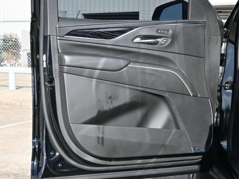 Used 2023 Cadillac Escalade V AWD/4WD image 20
