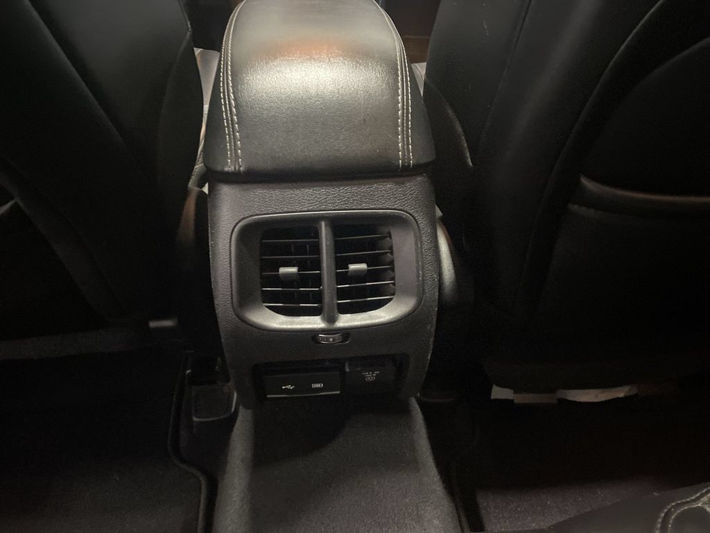 Used 2019 Jeep Cherokee Limited AWD/4WD image 22