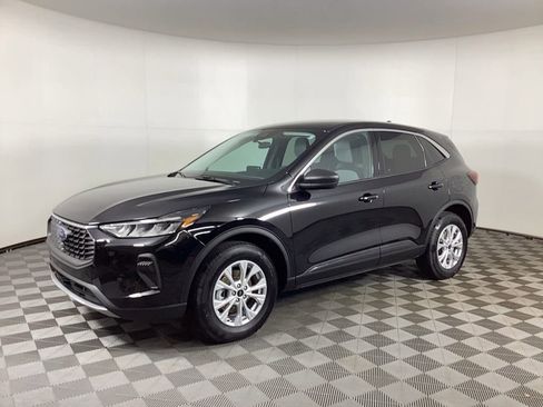 Used 2023 Ford Escape Active image 5