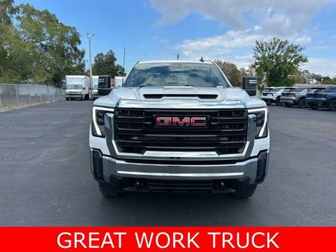 Certified 2024 GMC Sierra 2500 Pro w/ Convenience Package image 2