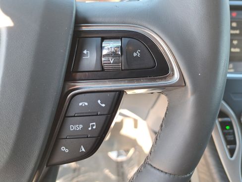 Used 2020 Lincoln Nautilus Reserve w/ Equipment Group 201A image 18