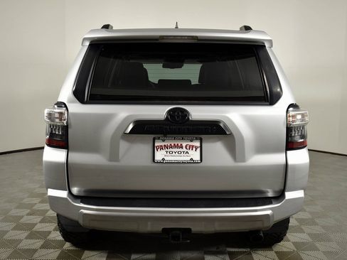 Used 2021 Toyota 4Runner TRD Off-Road Premium image 6