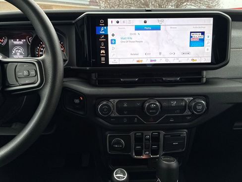 New 2026 Jeep Gladiator Sport image 17