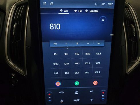 Used 2022 Ford Edge SE w/ Cargo Accessory Package image 25