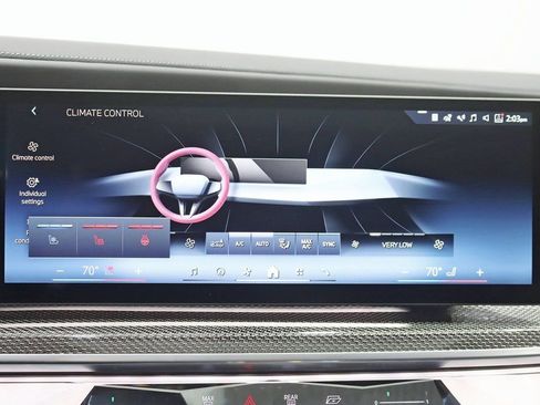 Used 2023 BMW 760i xDrive image 23