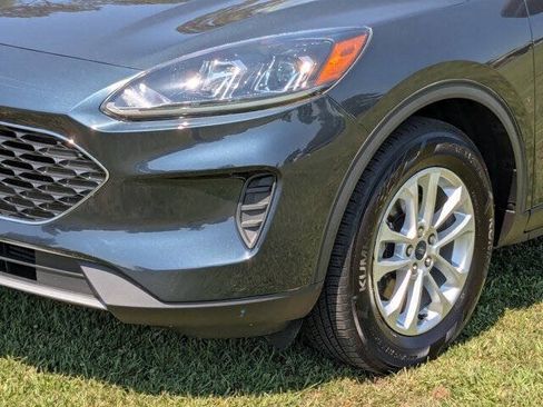 Used 2022 Ford Escape SE w/ Convenience Package AWD/4WD image 9
