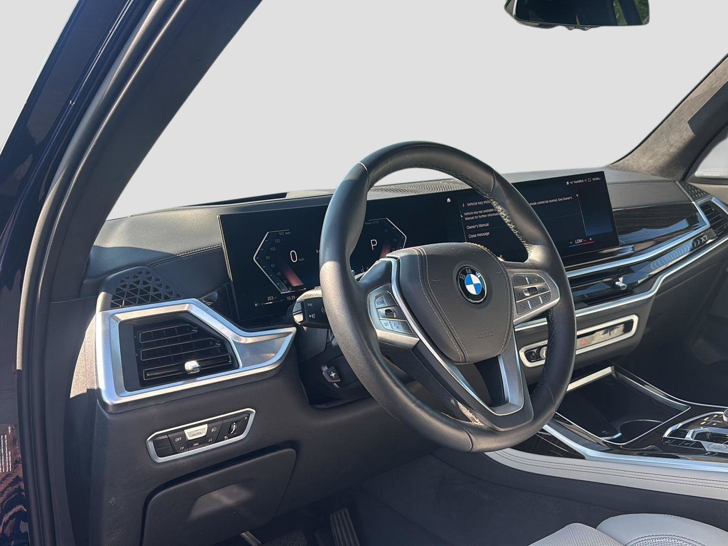 Used 2023 BMW X7 xDrive40i w/ Premium Package AWD/4WD image 18
