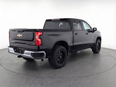 Used 2024 Chevrolet Silverado 1500 LT w/ Protection Package AWD/4WD image 3