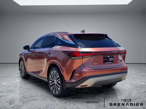 Used 2023 Lexus RX 350 Premium Plus w/ Accessory Package (K3) FWD image 2