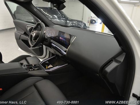 Used 2025 BMW X3 xDrive30i w/ Premium Package AWD/4WD image 24