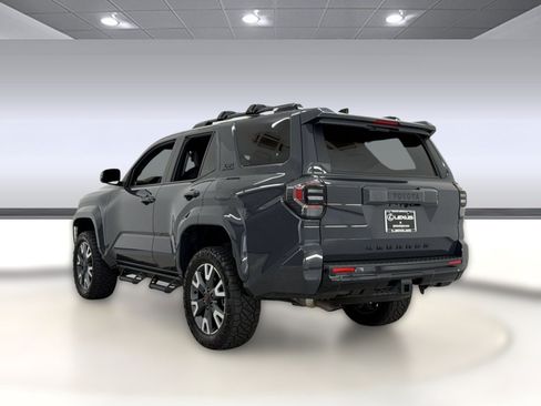 Used 2025 Toyota 4Runner TRD Sport AWD/4WD image 3