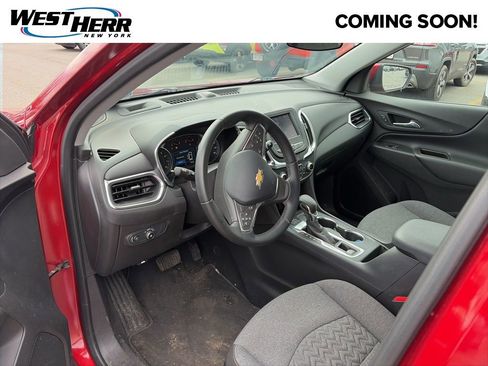 Used 2024 Chevrolet Equinox LT image 5