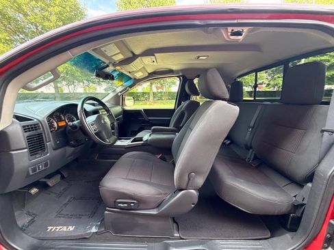 Used 2012 Nissan Titan SV w/ SV Value Truck Pkg AWD/4WD image 16