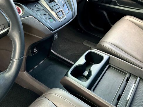 Used 2023 Honda Odyssey EX-L image 15