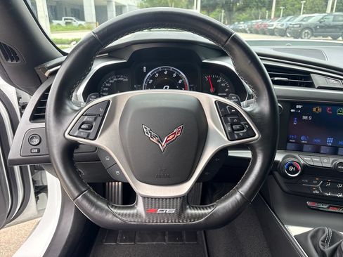 Used 2019 Chevrolet Corvette Z06 RWD image 18