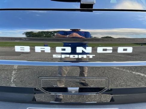 Used 2023 Ford Bronco Sport Outer Banks w/ Tech Package AWD/4WD image 40