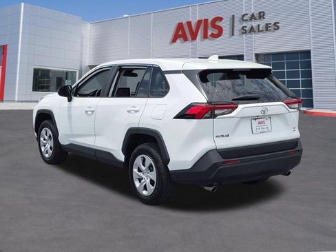 Used 2025 Toyota RAV4 LE AWD/4WD image 9