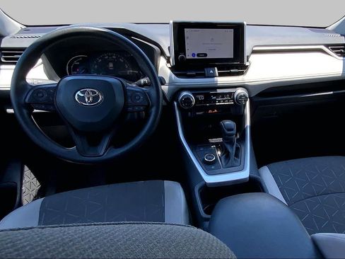 Used 2025 Toyota RAV4 XLE w/ Convenience Package AWD/4WD image 16