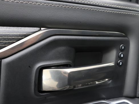 Used 2021 RAM 2500 Limited AWD/4WD image 47