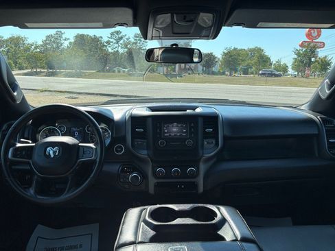 Used 2022 RAM 1500 Tradesman w/ Tradesman Group image 9