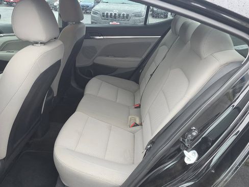 Used 2020 Hyundai Elantra SEL image 26