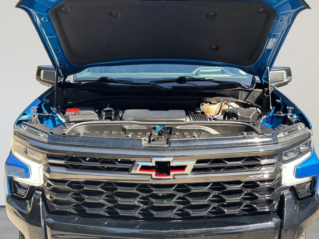 Certified 2023 Chevrolet Silverado 1500 ZR2 w/ Technology Package AWD/4WD image 19