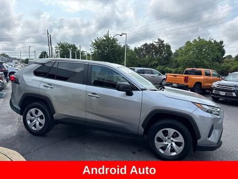 Used 2023 Toyota RAV4 LE FWD image 9