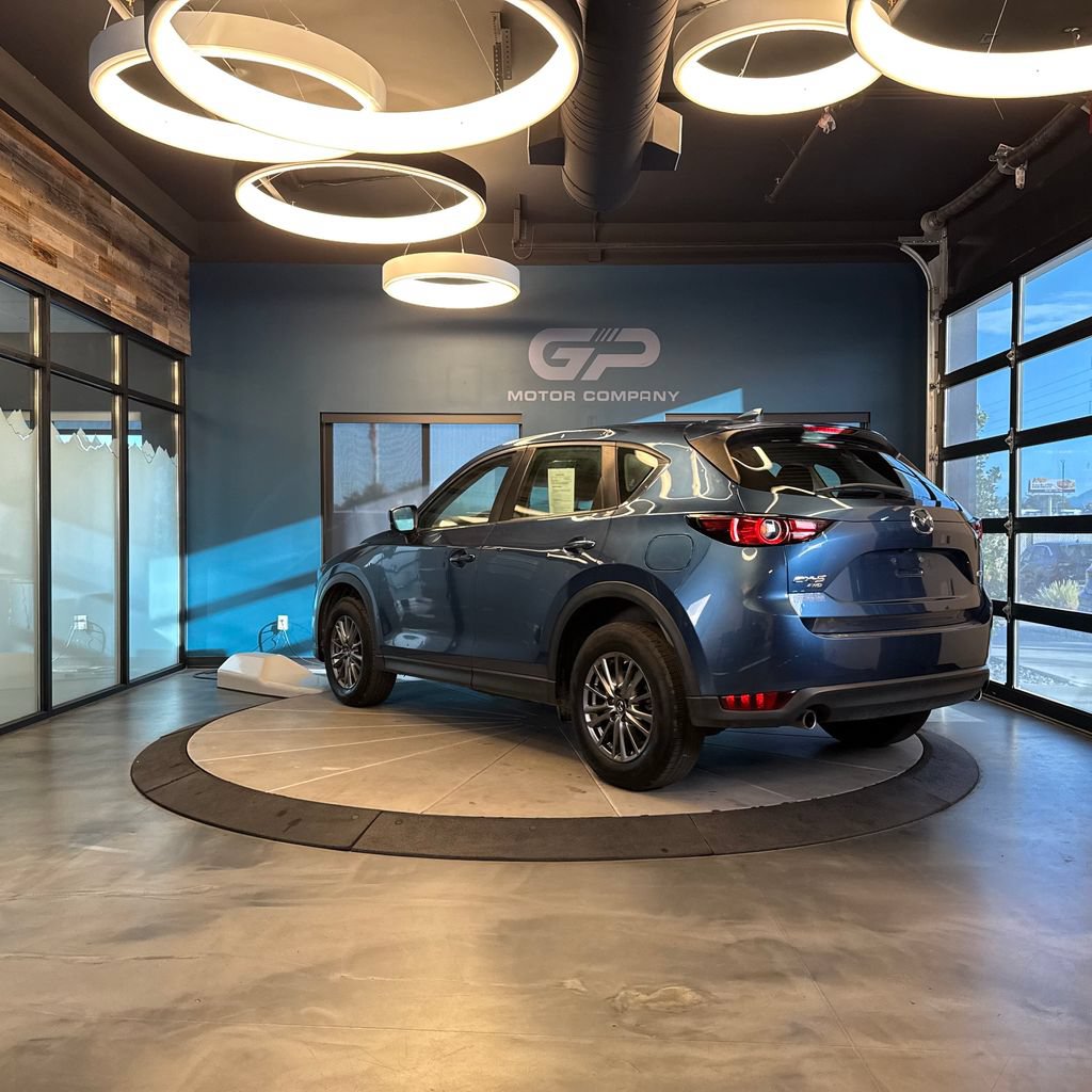 Used 2017 MAZDA CX-5 Sport AWD/4WD image 5