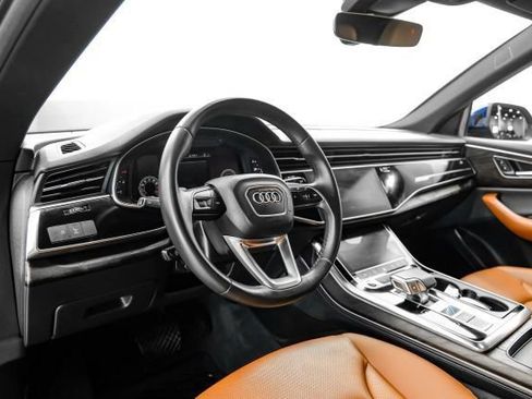 Used 2022 Audi Q8 Premium Plus w/ Premium Plus Package AWD/4WD image 3